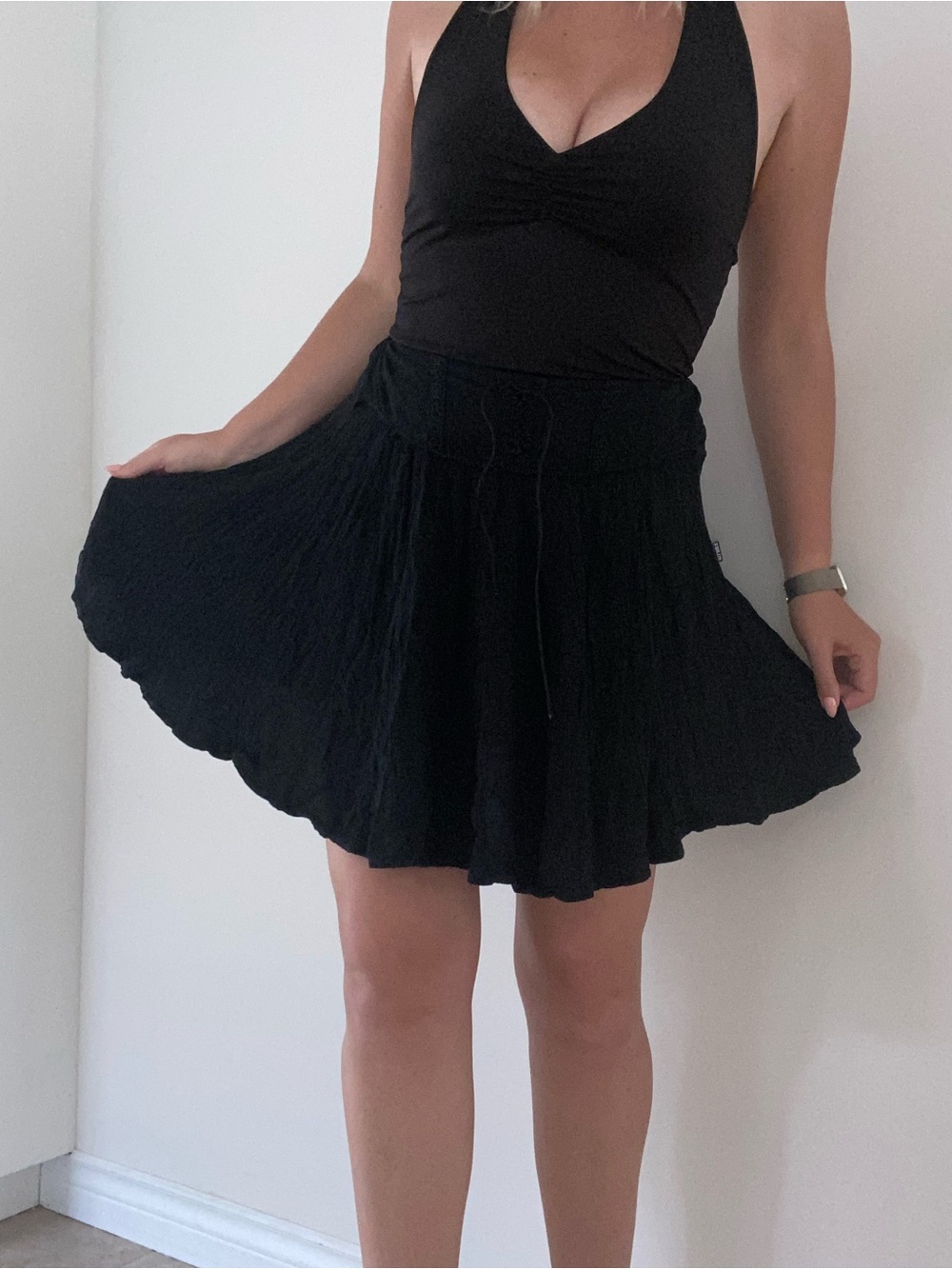 Sbilus Black Crinkle Boho Mini Skirt | coastal resort wear Y2K Flowy Festival